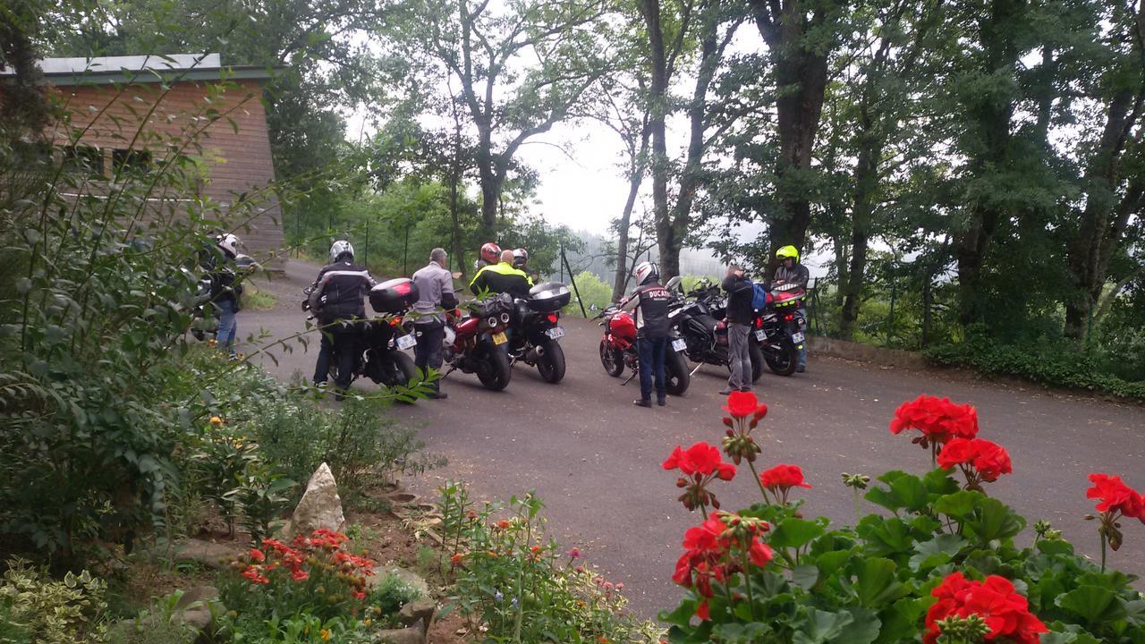 Lavastrie Le Grand Val Bed & Breakfast エクステリア 写真